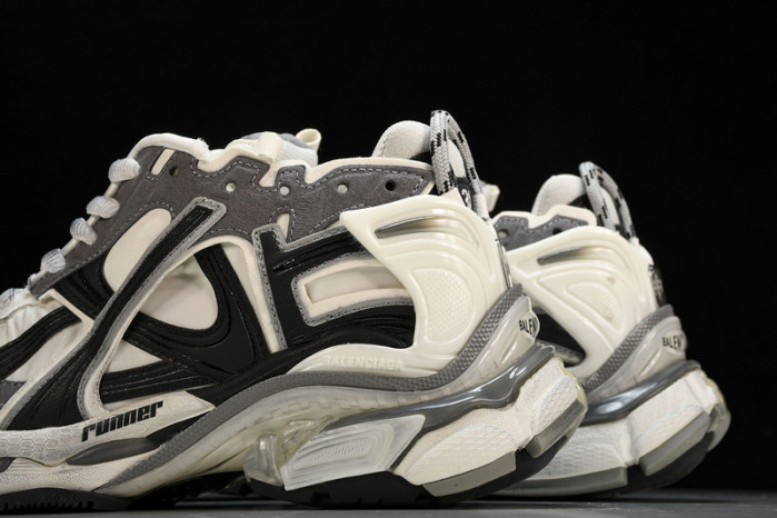 BLCG RUNNER   0902