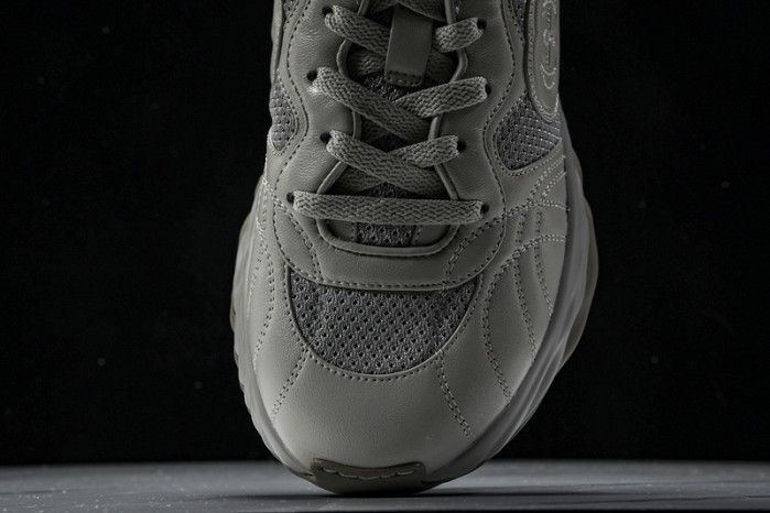 Gv*c ripple sneaker