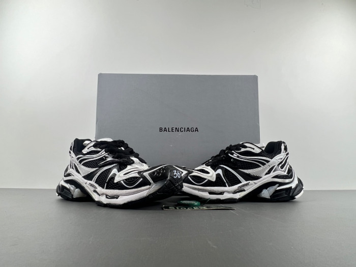 BLCG RUNNER  779064-W3RBXP-0213