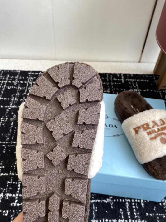 PRA*DA  SLIPPERS
