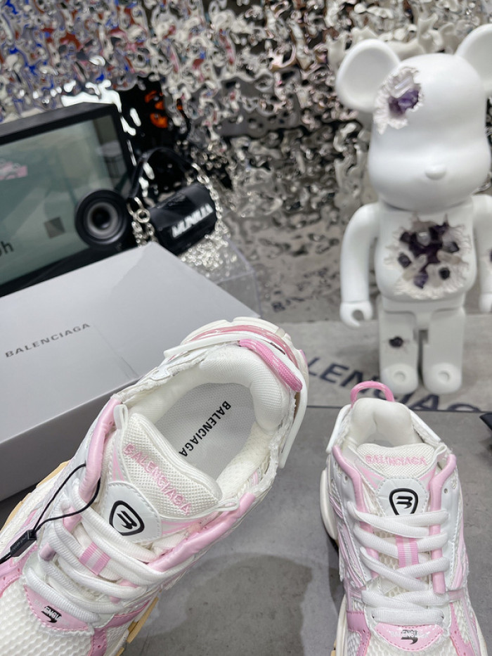BLCG RUNNER 082701