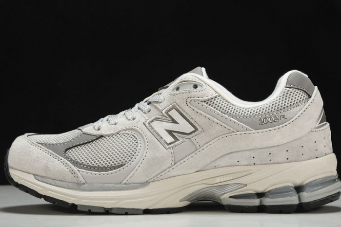 new Ba1an*e yeeshoes  ml2002ro