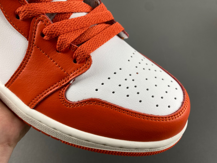 Wmns Jordan 1 Mid 
