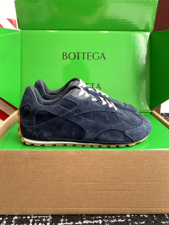 b0tt*ga Ven*ta sneaker