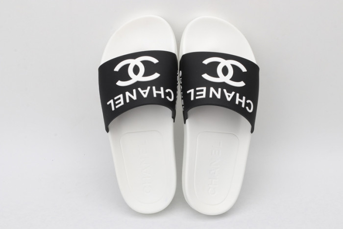 CH*NEL SLIPPERS