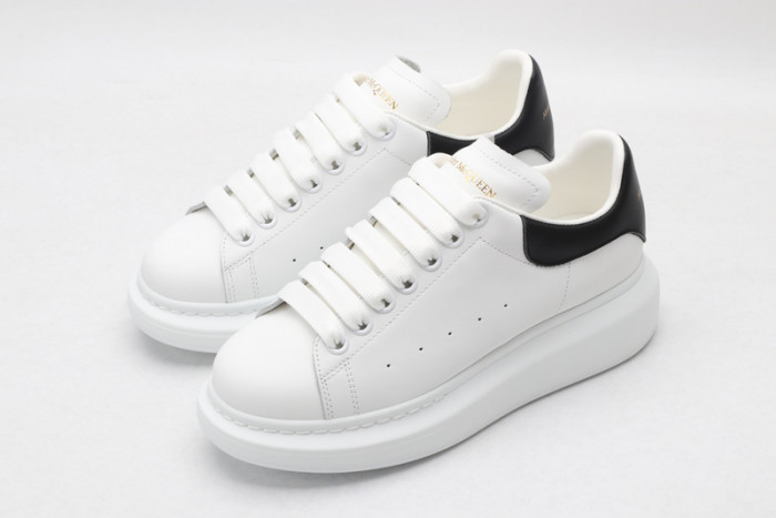 MQ Sneakers