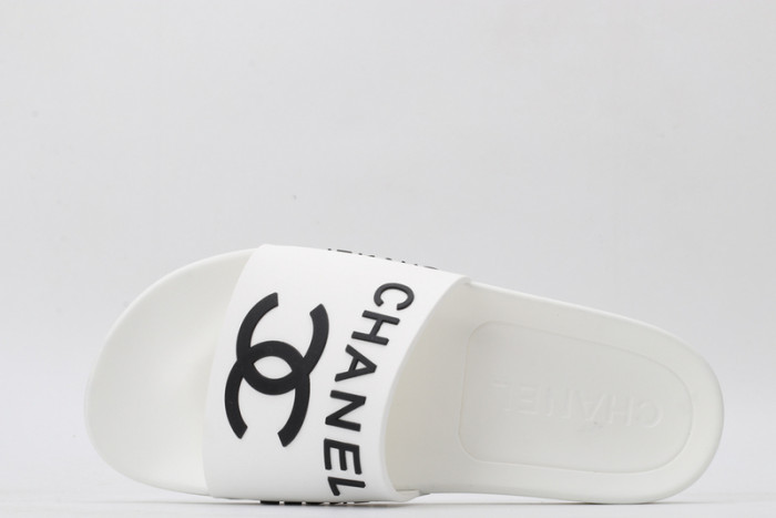 CH*NEL SLIPPERS