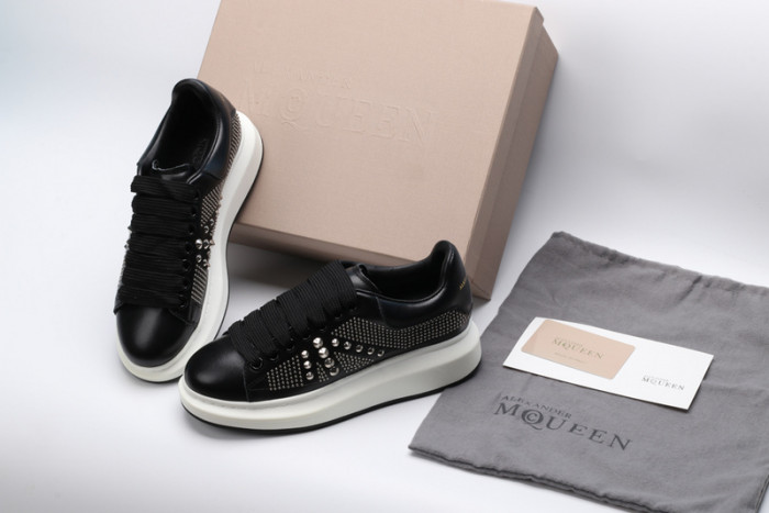 MQ Sneakers