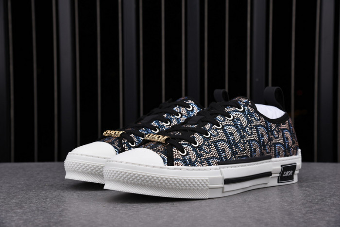 D10R B23 Sneakers Low Top